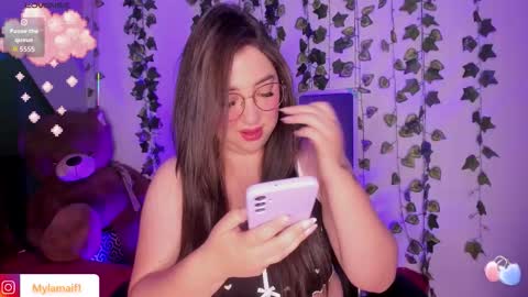 Snapshot of myla_mayfield chatting on 09-09-25, 11:21 Myla  online show from 09-09-25, 11:21