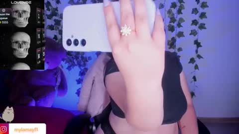 Snapshot of myla_mayfield chatting on 09-18-25, 11:56 Myla  online show from 09-18-25, 11:56