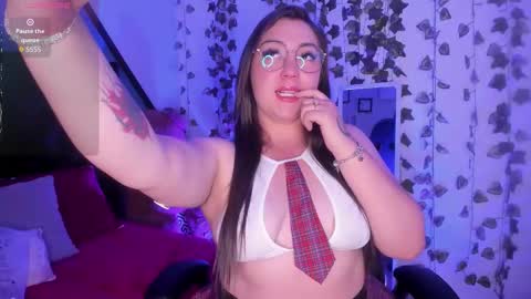 Snapshot of myla_mayfield chatting on 09-28-25, 11:48 Myla  online show from 09-28-25, 11:48