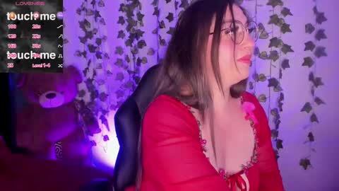 Snapshot of myla_mayfield chatting on 09-30-25, 11:37 Myla  online show from 09-30-25, 11:37