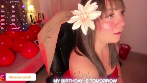 Snapshot of myla_mayfield chatting on 12-14-25, 11:26 Myla online show from 12-14-25, 11:26