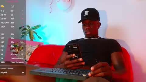 Mylo Wallace  online show from 02-21-25, 02:50