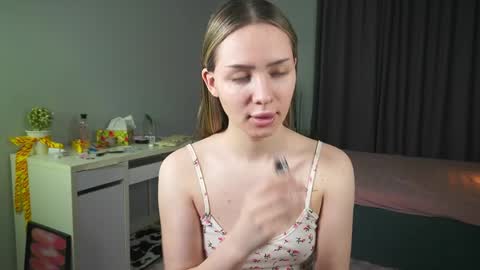 Tori online show from 03-28-26, 04:12