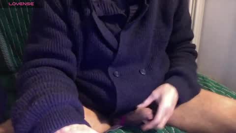 Bi sexy guy lovense hush is on private is open or password show tip if you like. online show from 02-09-25, 03:23