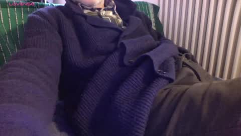 Bi sexy guy lovense hush is on private is open or password show tip if you like. online show from 03-01-25, 07:08