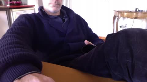 Bi sexy guy lovense hush is on private is open or password show tip if you like. online show from 03-11-25, 07:58