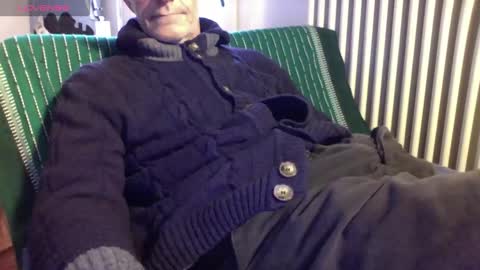 Bi sexy guy lovense hush is on private is open or password show tip if you like. online show from 12-01-25, 08:19