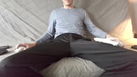 Felt like showing off online show from 11-18-25, 04:44