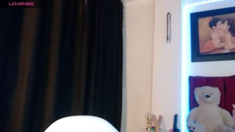 Snapshot of myomi_nix chatting on 01-30-25, 06:03 myomi online show from 01-30-25, 06:03