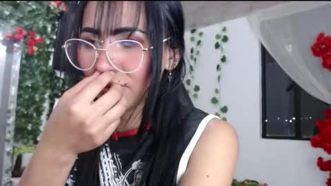 Snapshot of myomi_nix chatting on 10-22-25, 03:07 myomi online show from 10-22-25, 03:07