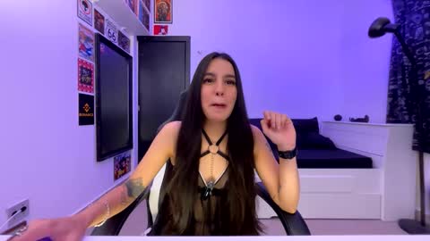 Snapshot of myonlyhell chatting on 10-13-25, 07:58 myonlyhell online show from 10-13-25, 07:58