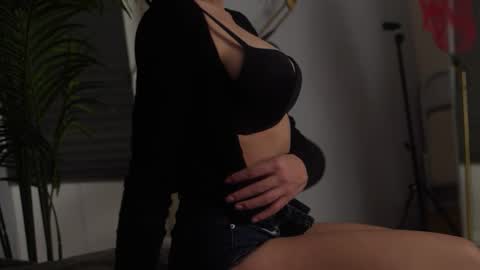 Snapshot of mypassion_ chatting on 03-04-26, 03:40 mypassion_ online show from 03-04-26, 03:40