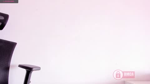 Snapshot of mypretty_isabella chatting on 01-26-25, 09:29 Bella online show from 01-26-25, 09:29