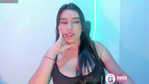 Snapshot of mypretty_isabella chatting on 10-04-25, 10:41 Bella online show from 10-04-25, 10:41