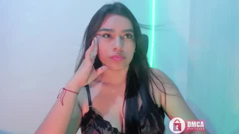 Snapshot of mypretty_isabella chatting on 11-23-25, 01:16 Bella online show from 11-23-25, 01:16