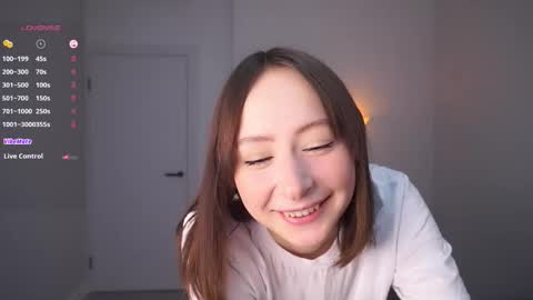 Snapshot of myriambirkett chatting on 09-12-25, 04:56 Greta online show from 09-12-25, 04:56