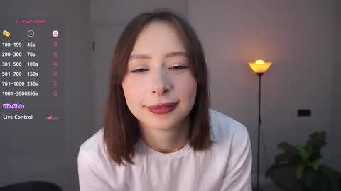 Snapshot of myriambirkett chatting on 09-14-25, 04:44 Greta online show from 09-14-25, 04:44