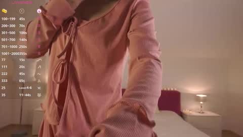 Snapshot of myriambirkett chatting on 10-28-25, 06:21 Greta online show from 10-28-25, 06:21