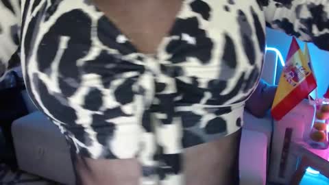 Myrna Sessions online show from 01-28-25, 02:21