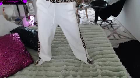 Myrna Sessions online show from 03-05-26, 03:30