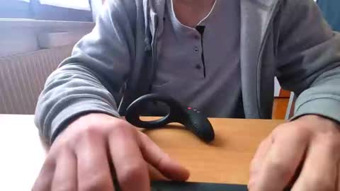 Snapshot of mysecr3tsins chatting on 12-18-24, 01:45 Ben online show from 12-18-24, 01:45