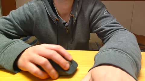 Snapshot of mysecr3tsins chatting on 01-05-25, 09:57 Ben online show from 01-05-25, 09:57