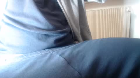 Snapshot of mysecr3tsins chatting on 10-10-25, 07:13 Ben online show from 10-10-25, 07:13