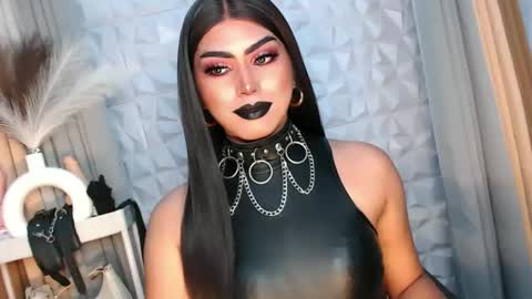 Snapshot of mysterious_diva chatting on 09-18-25, 09:44 SUPPORT GODDESS TRISHA AND DONT FORGET TO FOLLOW ME online show from 09-18-25, 09:44