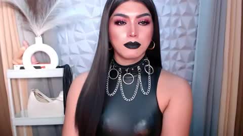 Snapshot of mysterious_diva chatting on 10-14-25, 09:21 SUPPORT GODDESS TRISHA AND DONT FORGET TO FOLLOW ME online show from 10-14-25, 09:21