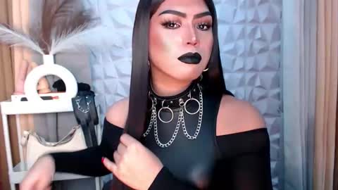 Snapshot of mysterious_diva chatting on 10-21-25, 07:25 SUPPORT GODDESS TRISHA AND DONT FORGET TO FOLLOW ME online show from 10-21-25, 07:25