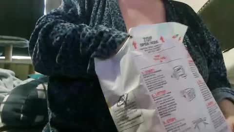 Snapshot of mysteriouswoman18 chatting on 10-04-25, 09:24 mysteriouswoman18 online show from 10-04-25, 09:24