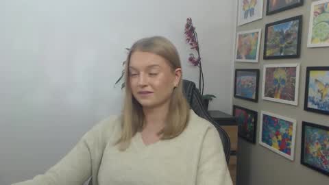 Erica online show from 11-21-25, 08:35