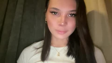 UR GIRL NEXTDOOR online show from 01-18-26, 02:15