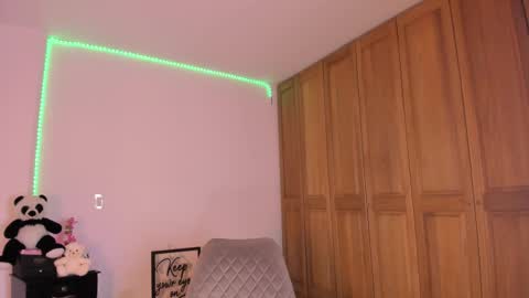 Elena online show from 03-05-25, 10:10