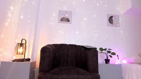 Snapshot of mystic_carito chatting on 09-15-25, 08:53 mystic carito online show from 09-15-25, 08:53