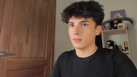 Snapshot of mystic_evan chatting on 10-12-25, 09:25 Evan Brown online show from 10-12-25, 09:25