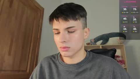 Snapshot of mystic_evan chatting on 11-13-25, 06:45 Evan Brown online show from 11-13-25, 06:45