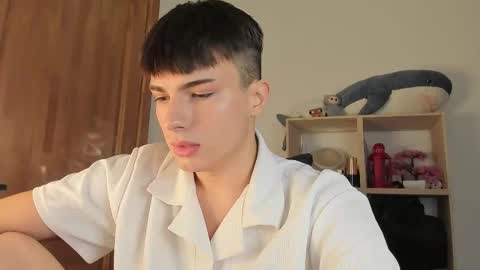 Snapshot of mystic_evan chatting on 11-18-25, 09:36 Evan Brown online show from 11-18-25, 09:36