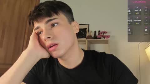 Snapshot of mystic_evan chatting on 11-29-25, 10:35 Evan Brown online show from 11-29-25, 10:35