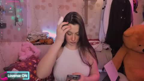 Snapshot of mystic_lilly chatting on 02-12-26, 08:15 Lilly magic lilly online show from 02-12-26, 08:15