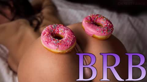 Snapshot of mystic_lilly chatting on 03-06-26, 10:17 Lilly magic lilly online show from 03-06-26, 10:17