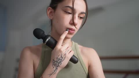 Snapshot of mystica_ chatting on 12-08-24, 06:54 MILLI online show from 12-08-24, 06:54