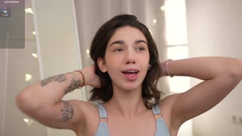 Snapshot of mystica_ chatting on 12-14-24, 06:46 MILLI online show from 12-14-24, 06:46