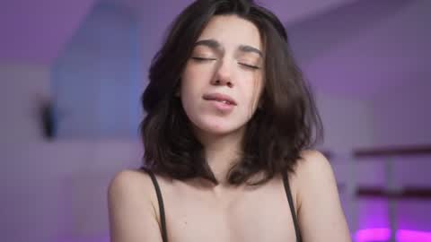 Snapshot of mystica_ chatting on 12-21-24, 06:52 MILLI online show from 12-21-24, 06:52