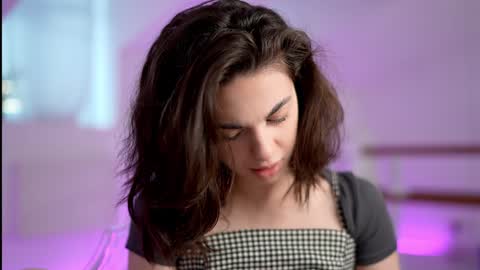 Snapshot of mystica_ chatting on 02-05-25, 06:46 MILLI online show from 02-05-25, 06:46