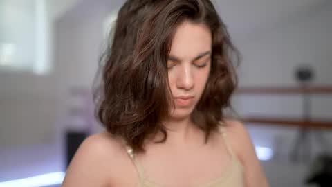 Snapshot of mystica_ chatting on 02-26-25, 06:58 MILLI online show from 02-26-25, 06:58