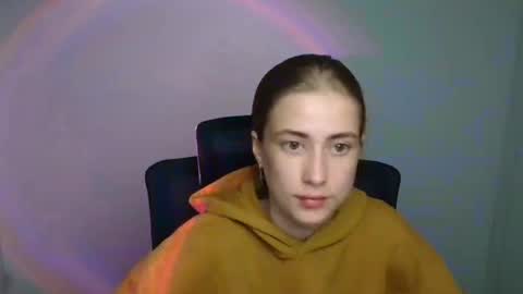 Snapshot of mysticemeli chatting on 09-16-25, 05:19 Emelie online show from 09-16-25, 05:19