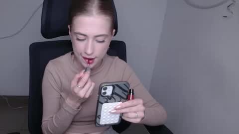 Snapshot of mysticemeli chatting on 09-21-25, 11:12 Emelie online show from 09-21-25, 11:12