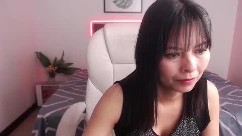 Snapshot of mysticmature chatting on 01-22-25, 01:53 Mystic  online show from 01-22-25, 01:53