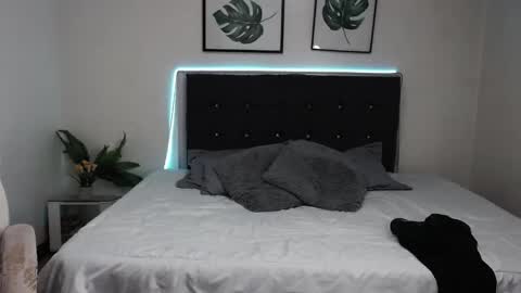 Snapshot of mysticmature chatting on 02-07-25, 01:47 Mystic  online show from 02-07-25, 01:47